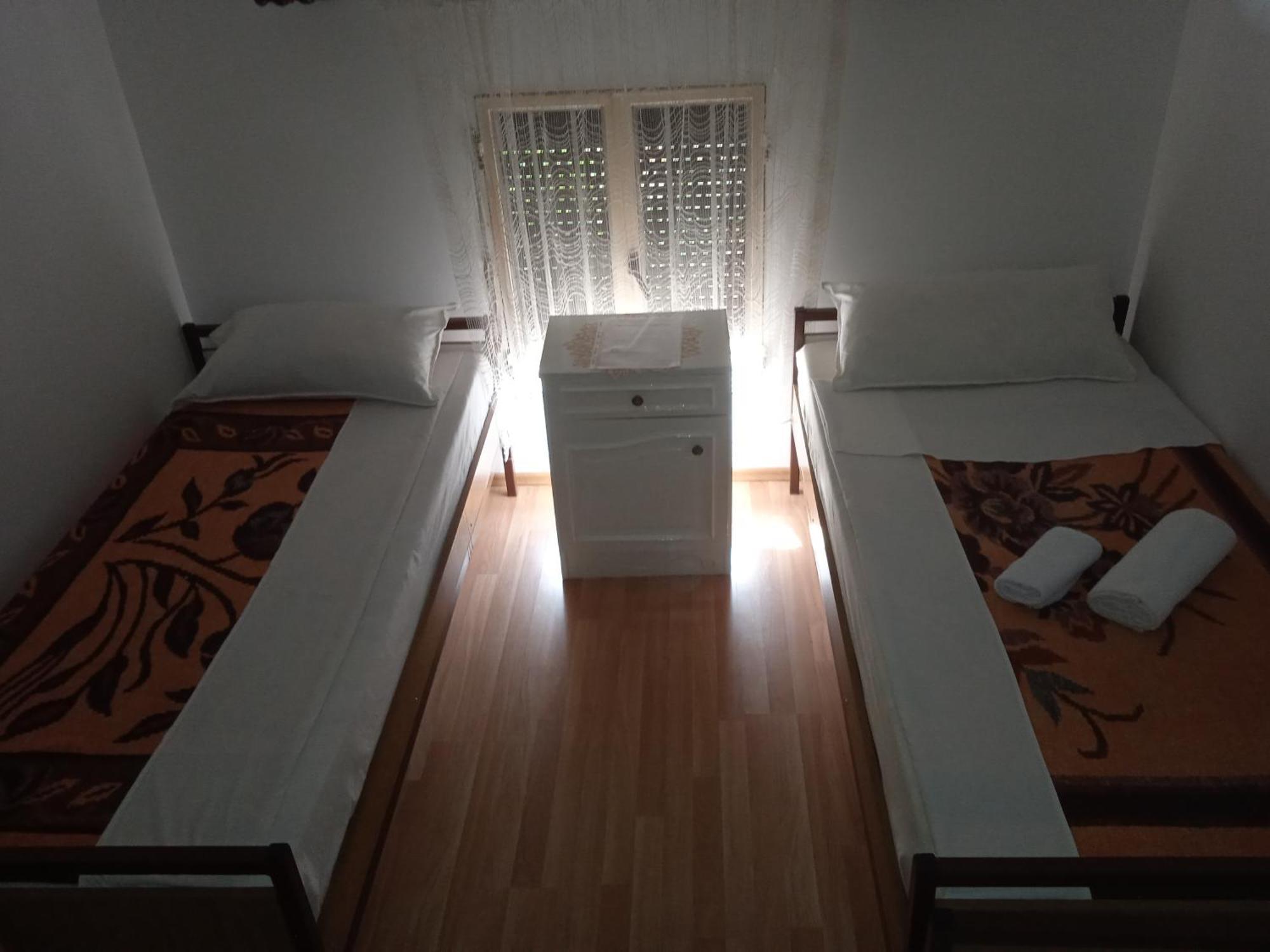 Hostel Vera - Airport Podgorica Mitrovici  Cameră foto
